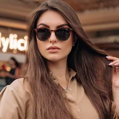 Lunettes de soleil rondes vintage – design rétro 2024 avec rivets stylés, monture unisexe, teintes jaune ou bleu, look signature